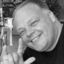 nikolas-schlie-300x300